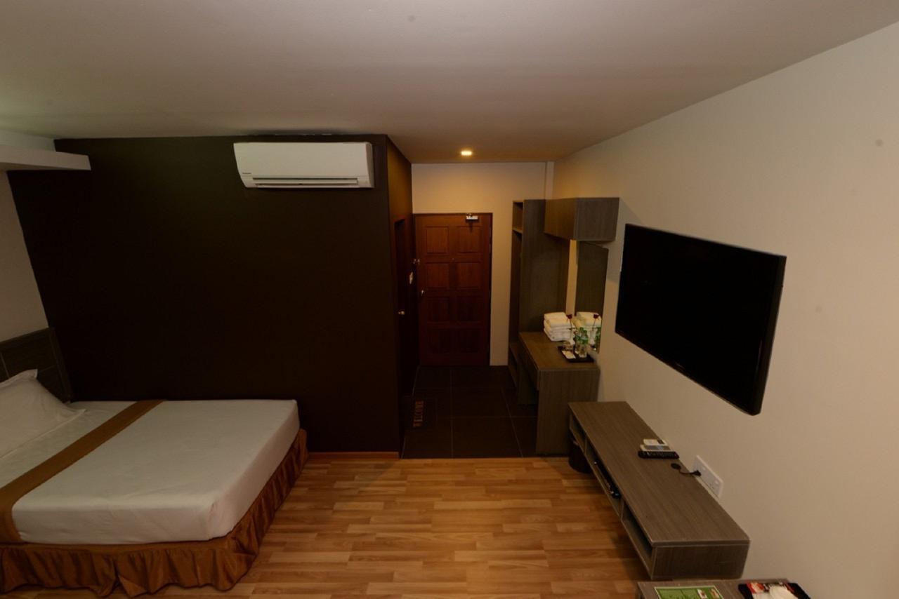 Min Nandar Garden Hotel Thanlyin Esterno foto